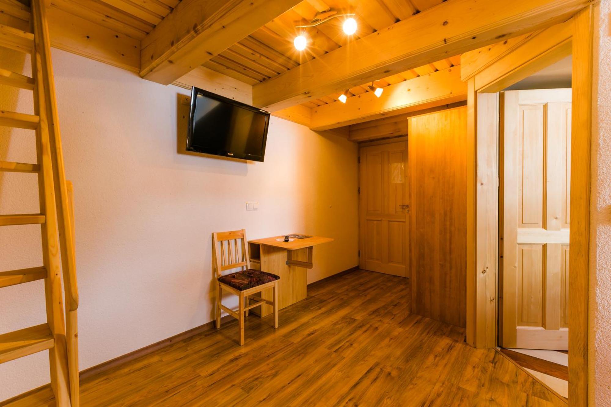 Ekoturizem Vizencar Hotel Cerklje na Gorenjskem Buitenkant foto